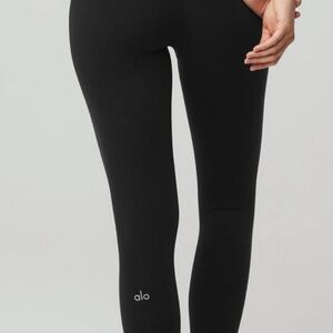 ALO leggings